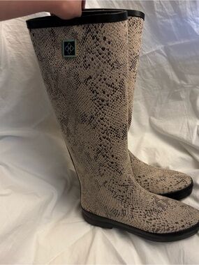 Dav Snake Print Rain Boots